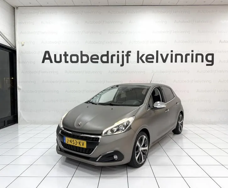 Peugeot 208 2016 photo 2