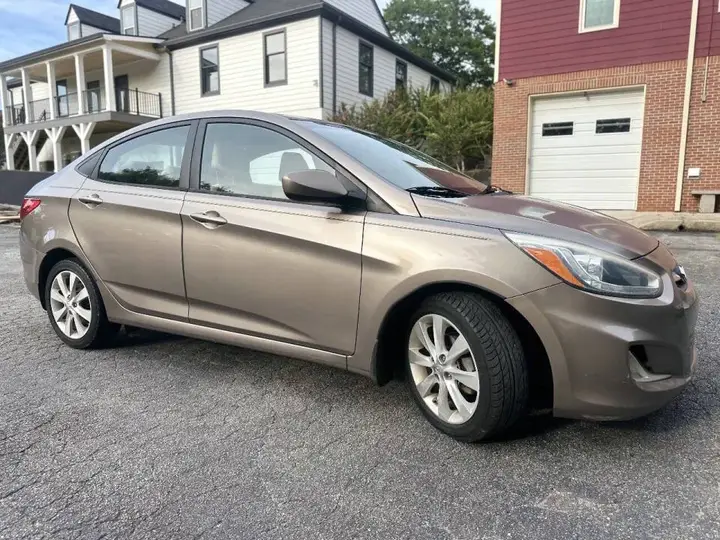 Hyundai Accent