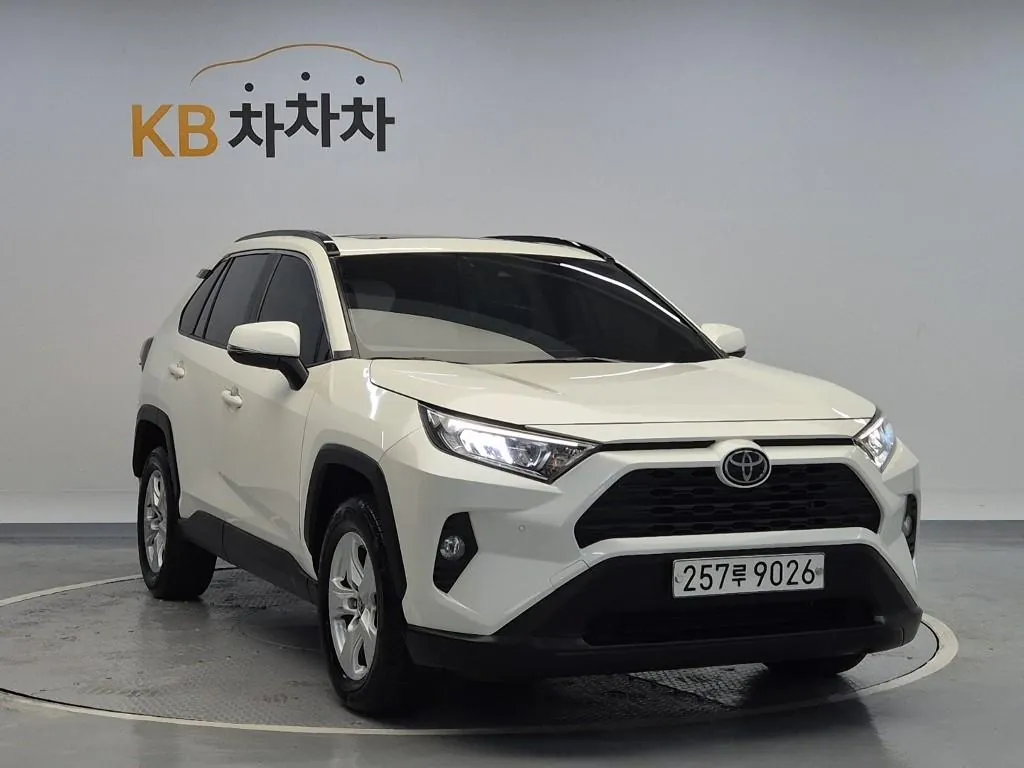 Toyota Rav4 2019 photo 4