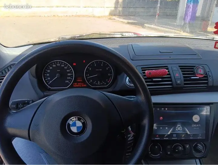 BMW 1 Series 2008 photo 3