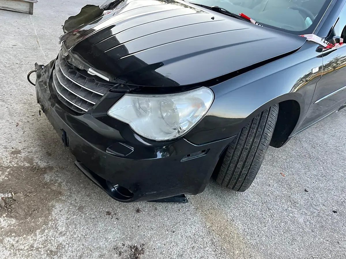 Chrysler Sebring 2009 photo 2