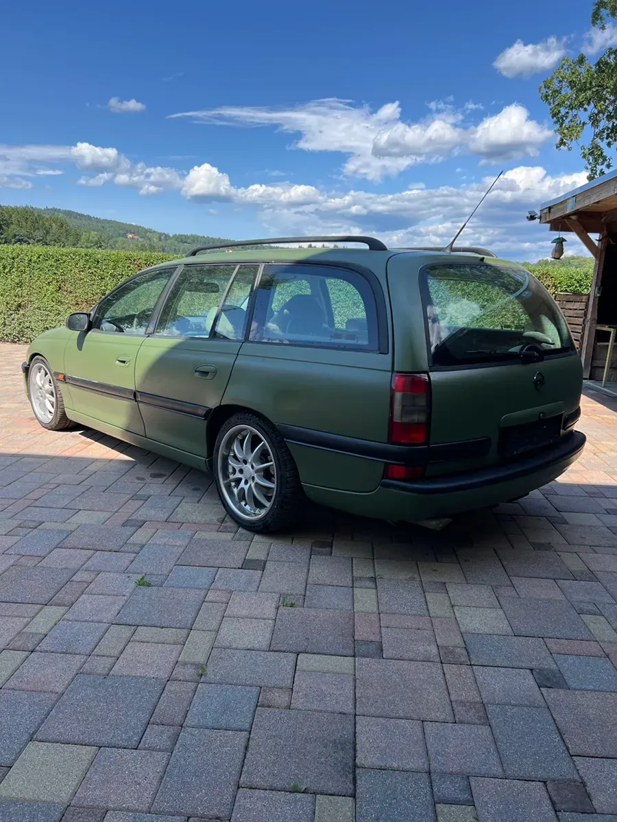 Opel Omega