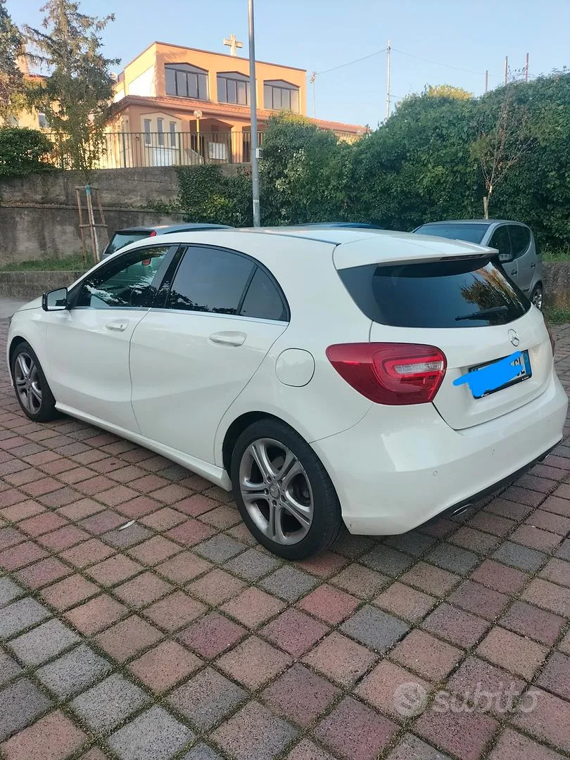 Mercedes-Benz A-Class 2015 photo 3