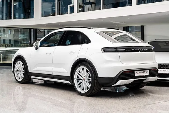 Porsche Macan 2025 photo 3