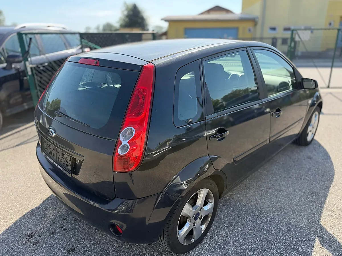 Ford Fiesta 2008 photo 3
