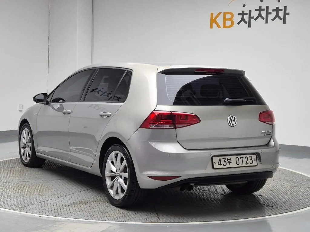 Volkswagen Golf 2016 photo 2