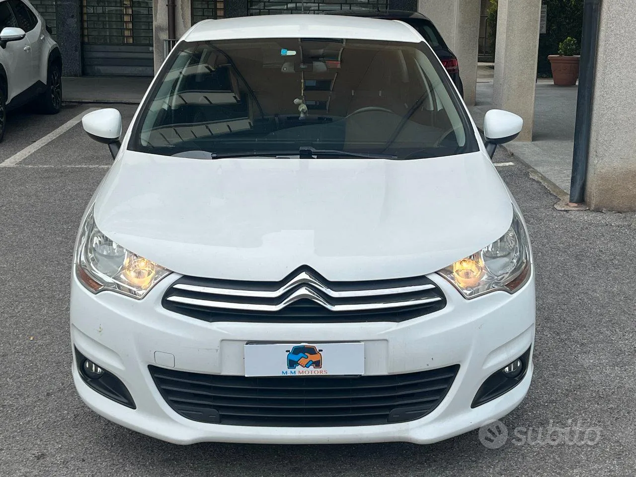 Citroen C4 2014 photo 2