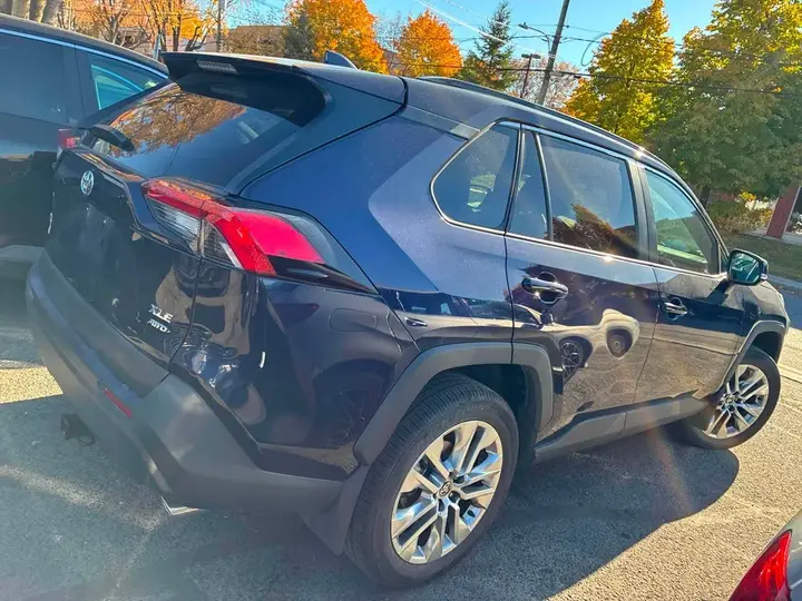 Toyota Rav4 2025 photo 2