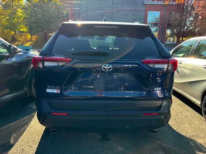 Toyota Rav4 2025 photo 3