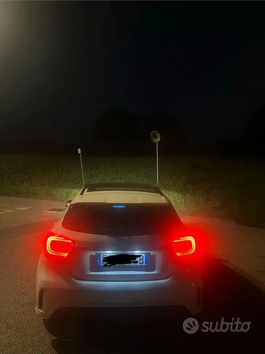 Mercedes-Benz A 2015 photo 4