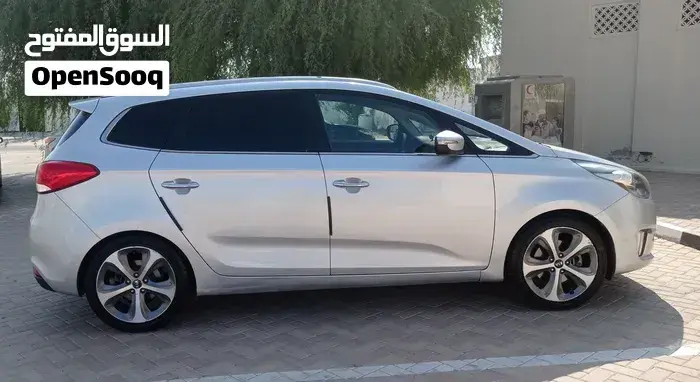 Kia Carens 2016 photo 4