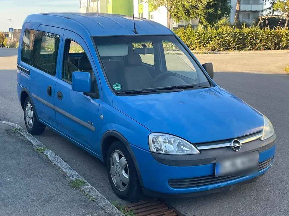 Opel Combo Tour