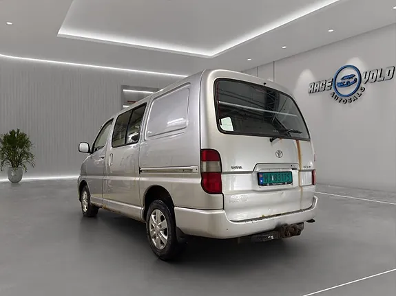 Toyota Hiace 2008 photo 4