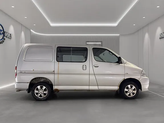 Toyota Hiace 2008 photo 5