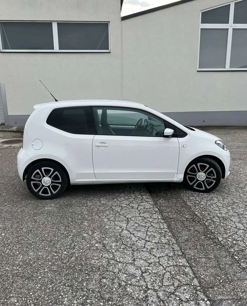Volkswagen Up