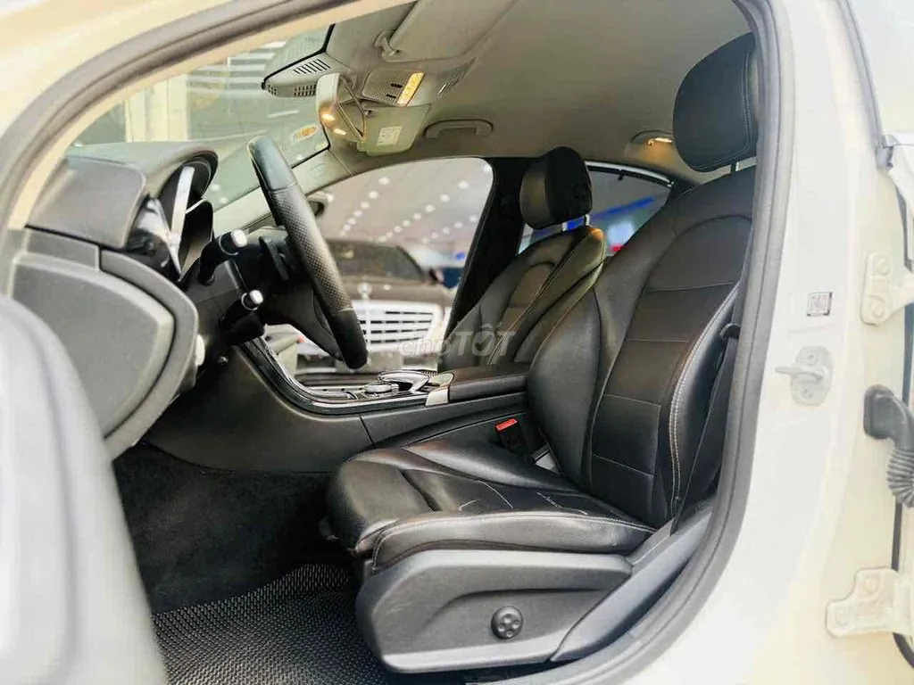 Mercedes-Benz C-Class 2015 photo 5