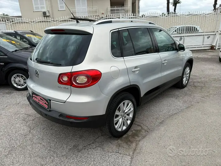 Volkswagen Tiguan 2009 photo 4