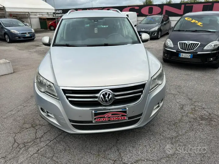 Volkswagen Tiguan 2009 photo 2