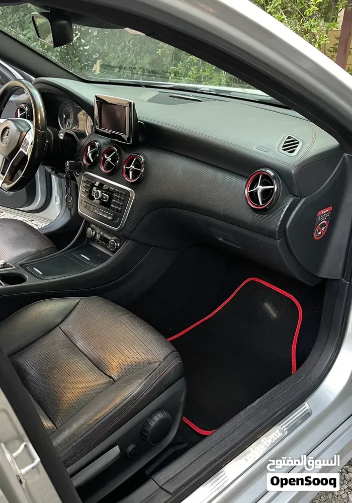 Mercedes-Benz A-Class 2014 photo 2