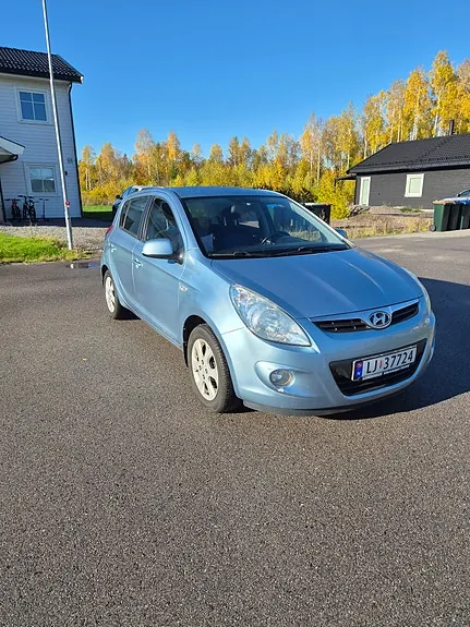 Hyundai I20 2010 photo 2