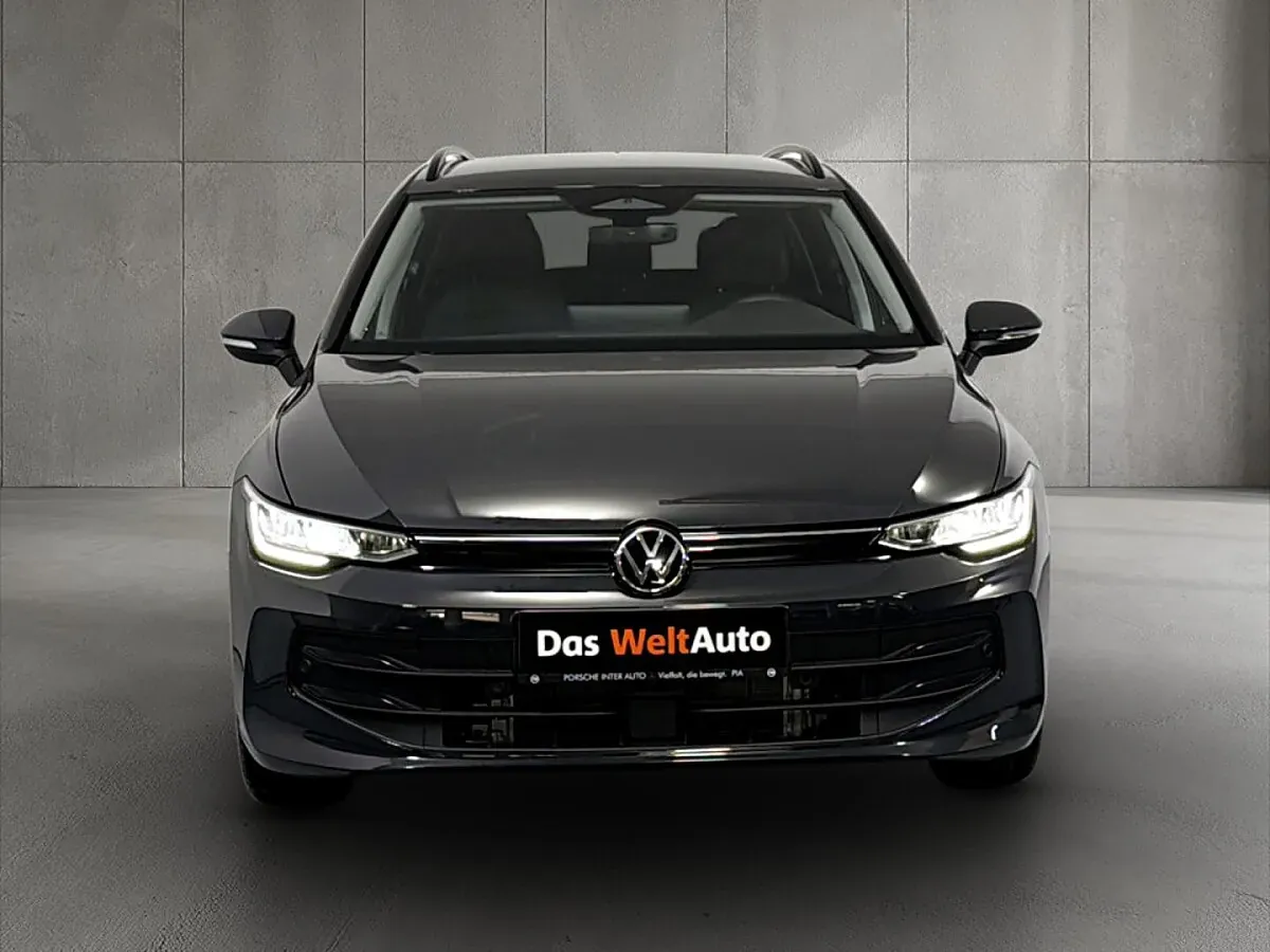 Volkswagen Golf 2026 photo 2