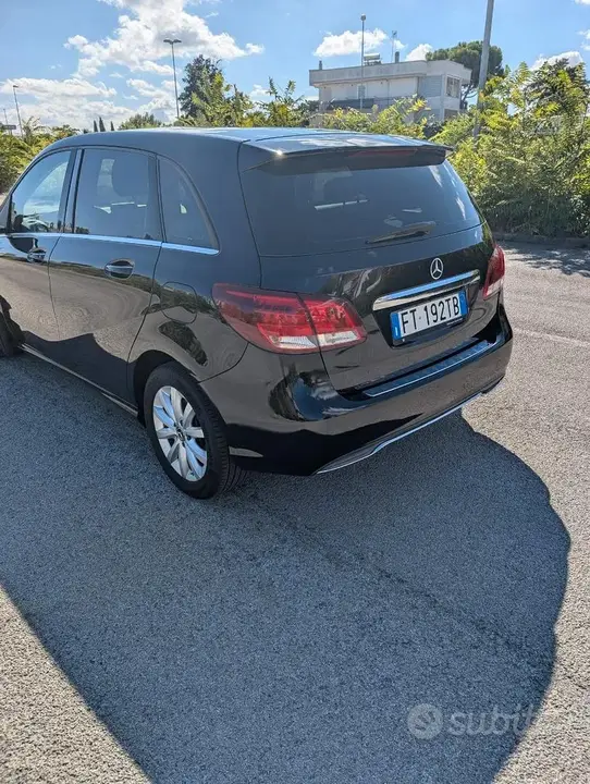 Mercedes-Benz B-Class 2018 photo 2