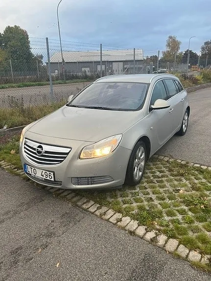 Opel Insignia 2011 photo 2