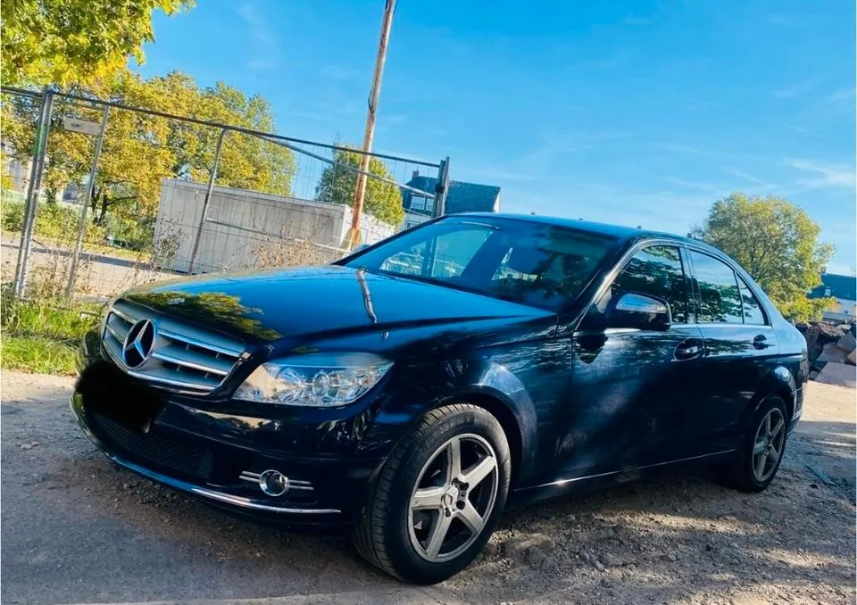 Mercedes-Benz W204