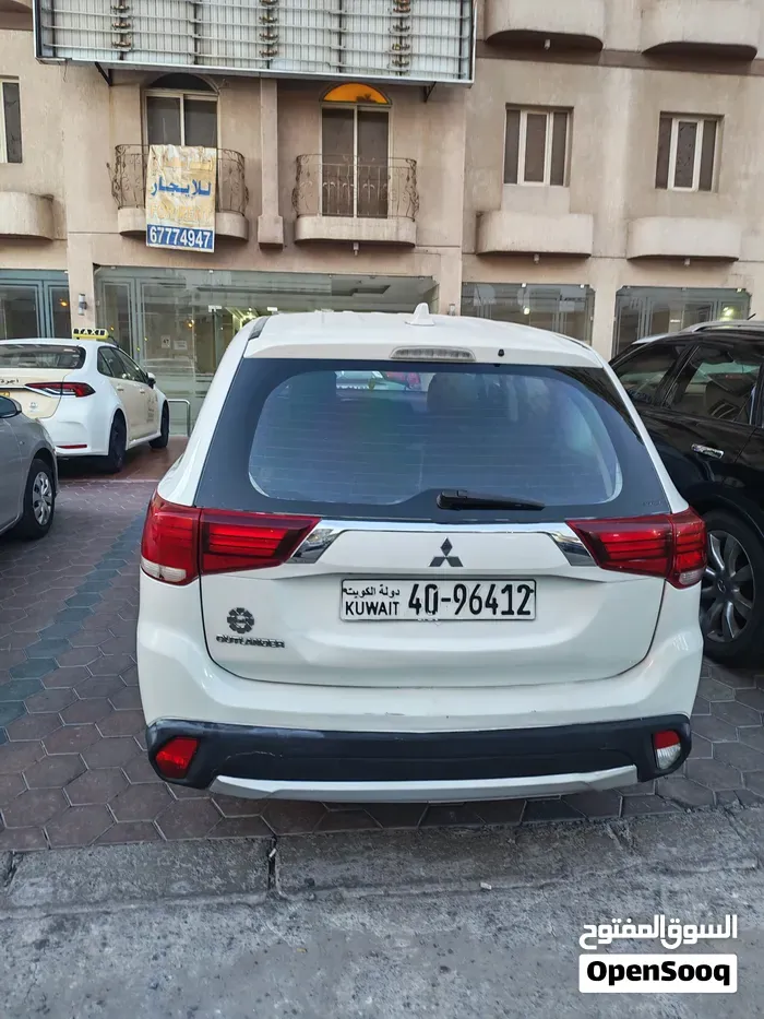 Mitsubishi Outlander 2017 photo 4