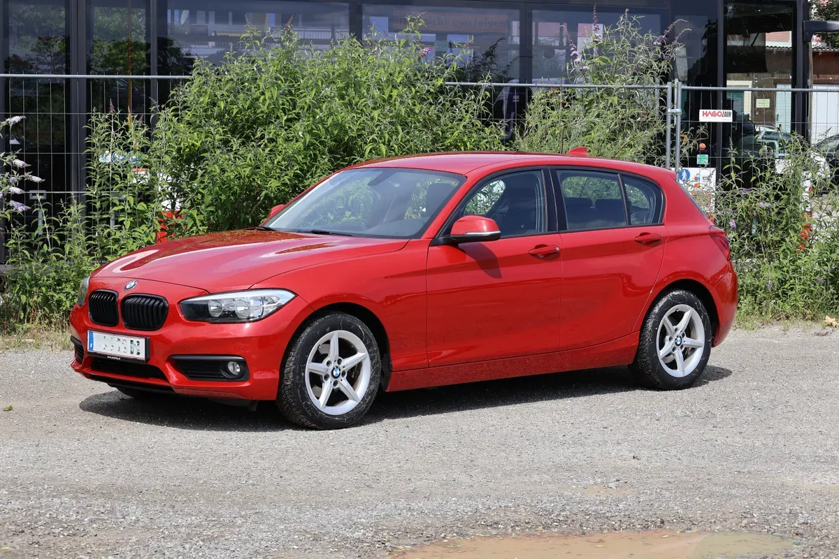 BMW 1 Series 2019 photo 2