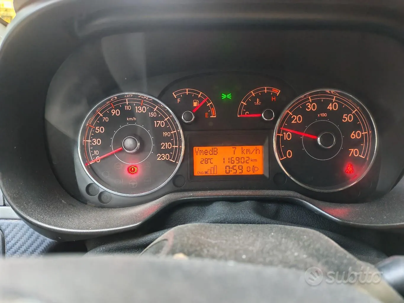 Fiat Grande Punto 2009 photo 3