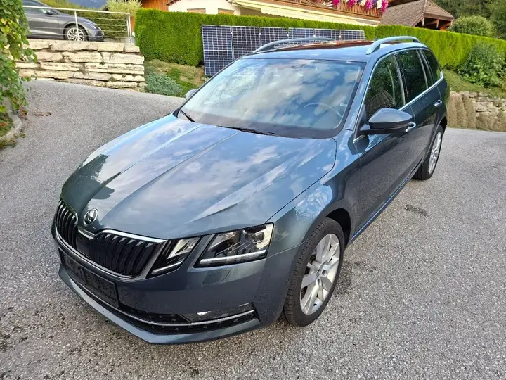 Skoda Octavia 2019 photo 2