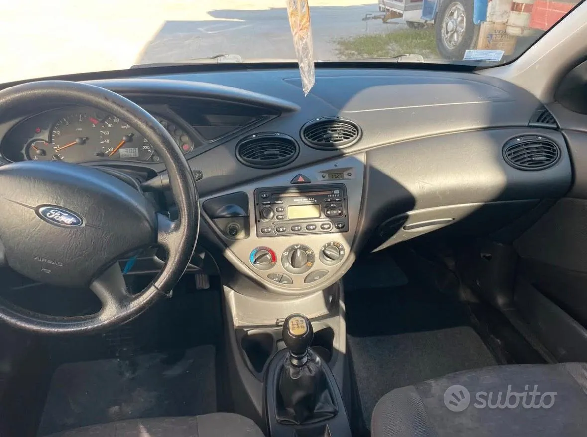 Ford Focus 2003 photo 3