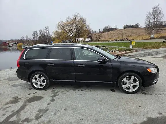 Volvo V70 2008 photo 3
