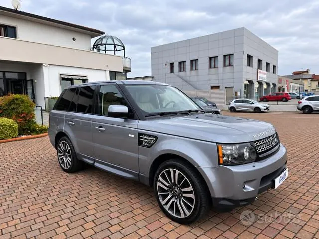 Land Rover Range Rover Sport 2012 photo 3