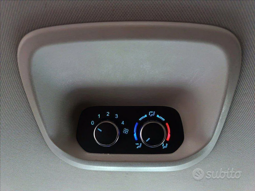 Ford Tourneo Custom 2022 photo 4