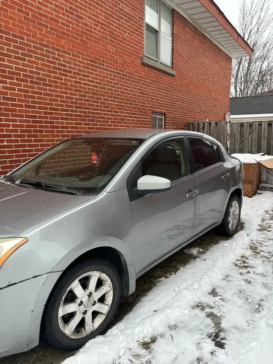 Nissan Sentra 2009 photo 2