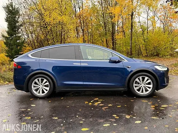 Tesla Model X 2018 photo 5