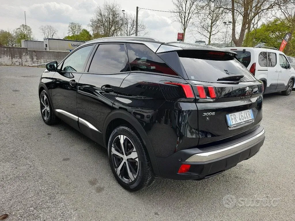 Peugeot 3008 2018 photo 4