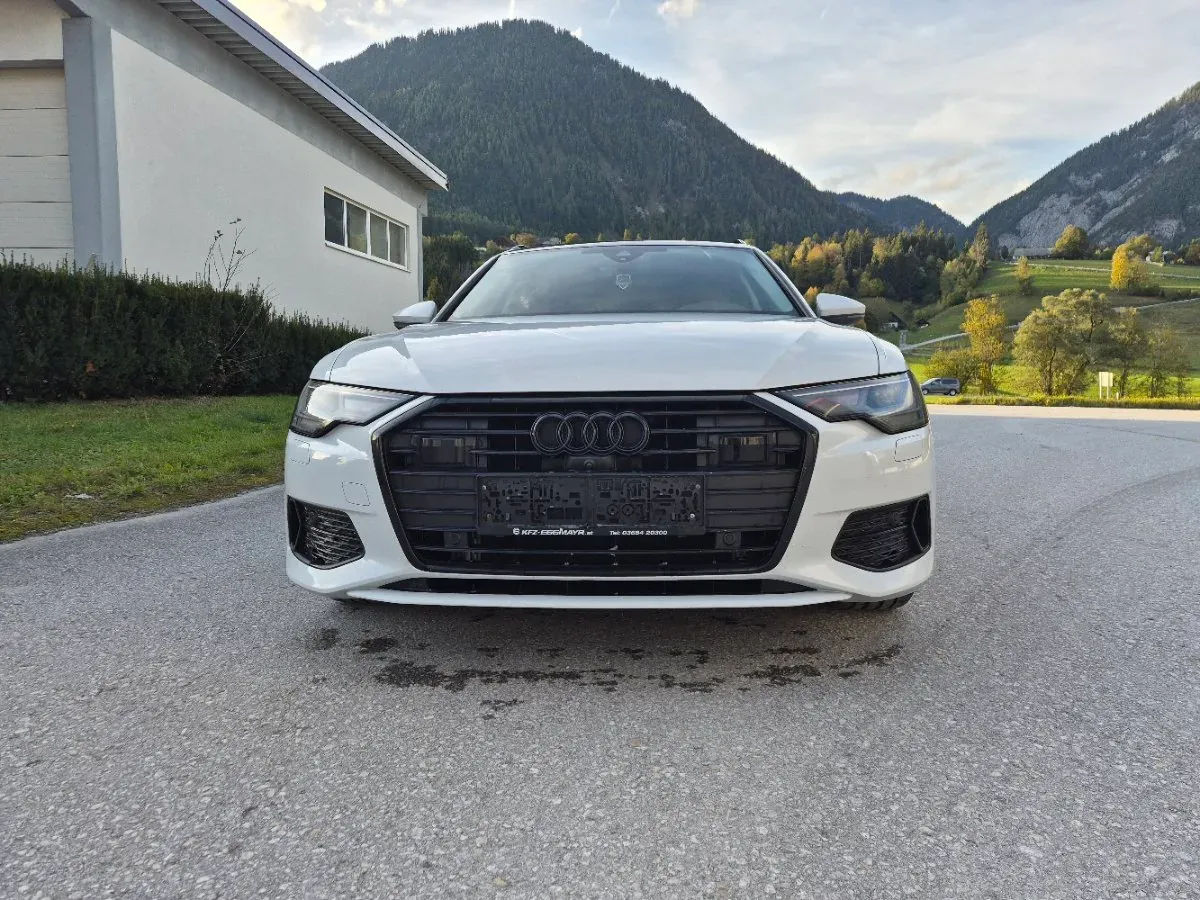 Audi A6 2022 photo 2