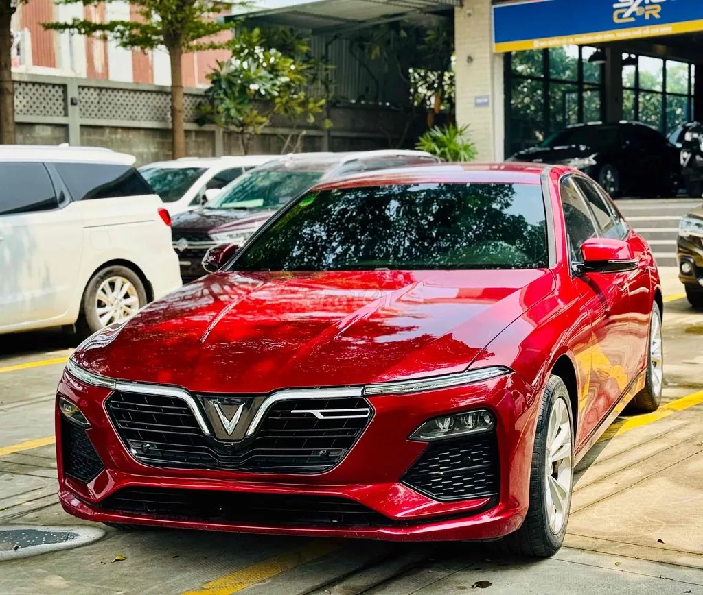 Vinfast Lux A2.0