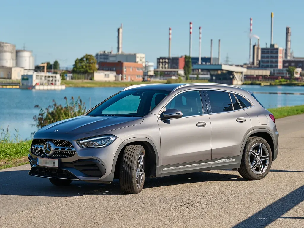 Mercedes-Benz Gla Class 2021 photo 2