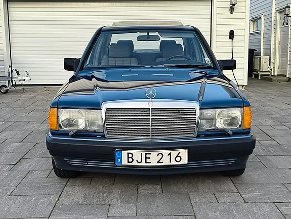 Mercedes-Benz 190 E 1990 photo 5