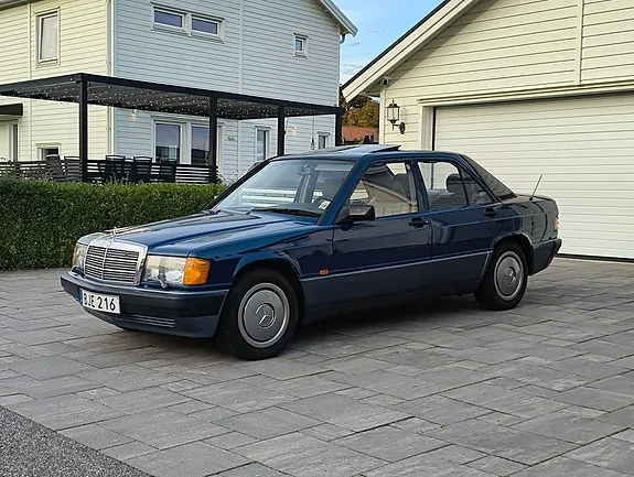Mercedes-Benz 190 E 1990 photo 3