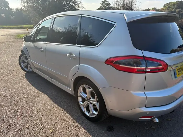 Ford S-Max 2014 photo 3