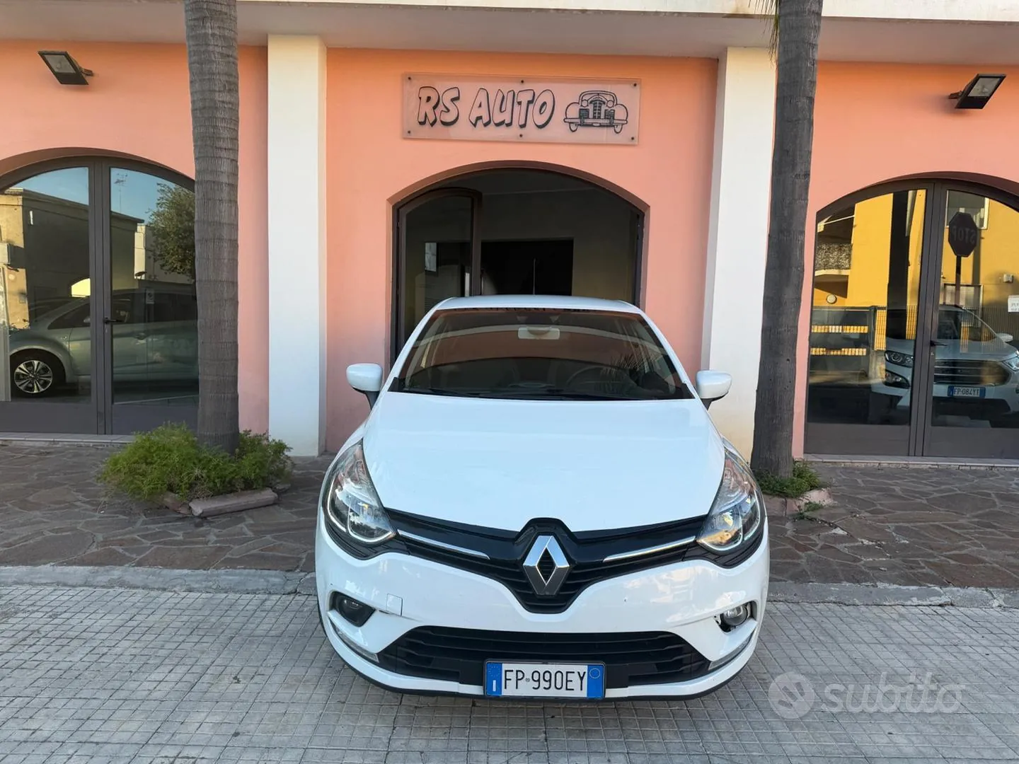 Renault Clio 2018 photo 2