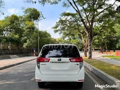 Toyota Innova 2022 photo 3
