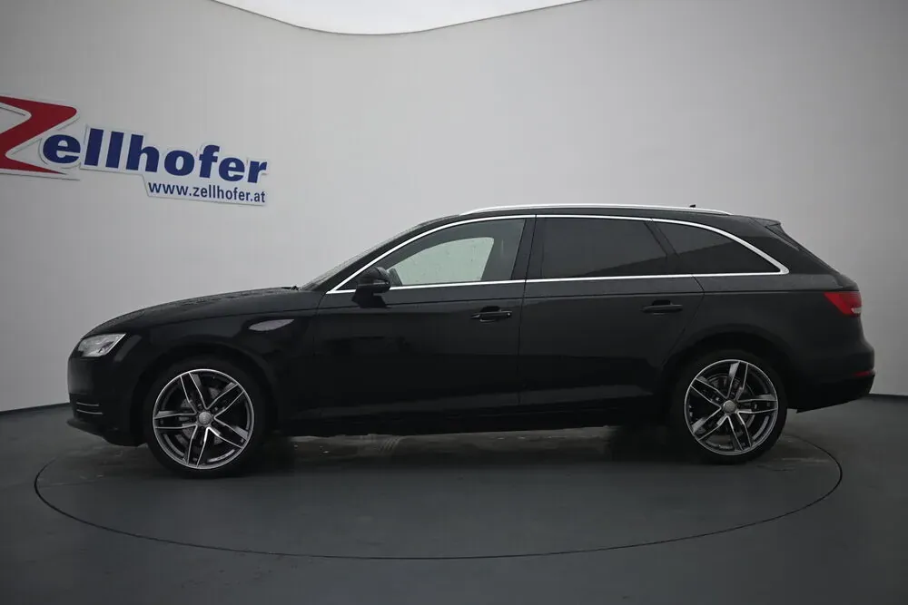 Audi A4 2016 photo 2
