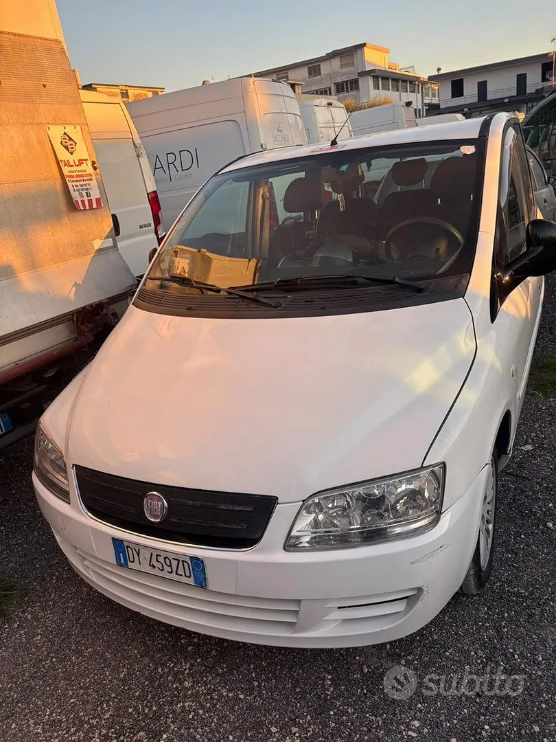 Fiat Multipla 2009 photo 2