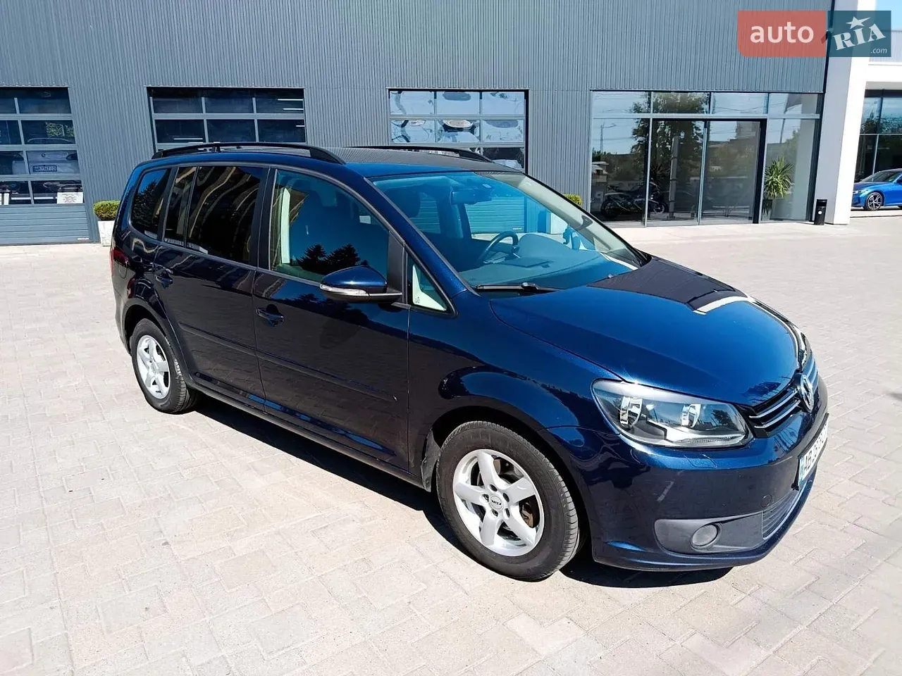 Volkswagen Touran 2014 photo 4